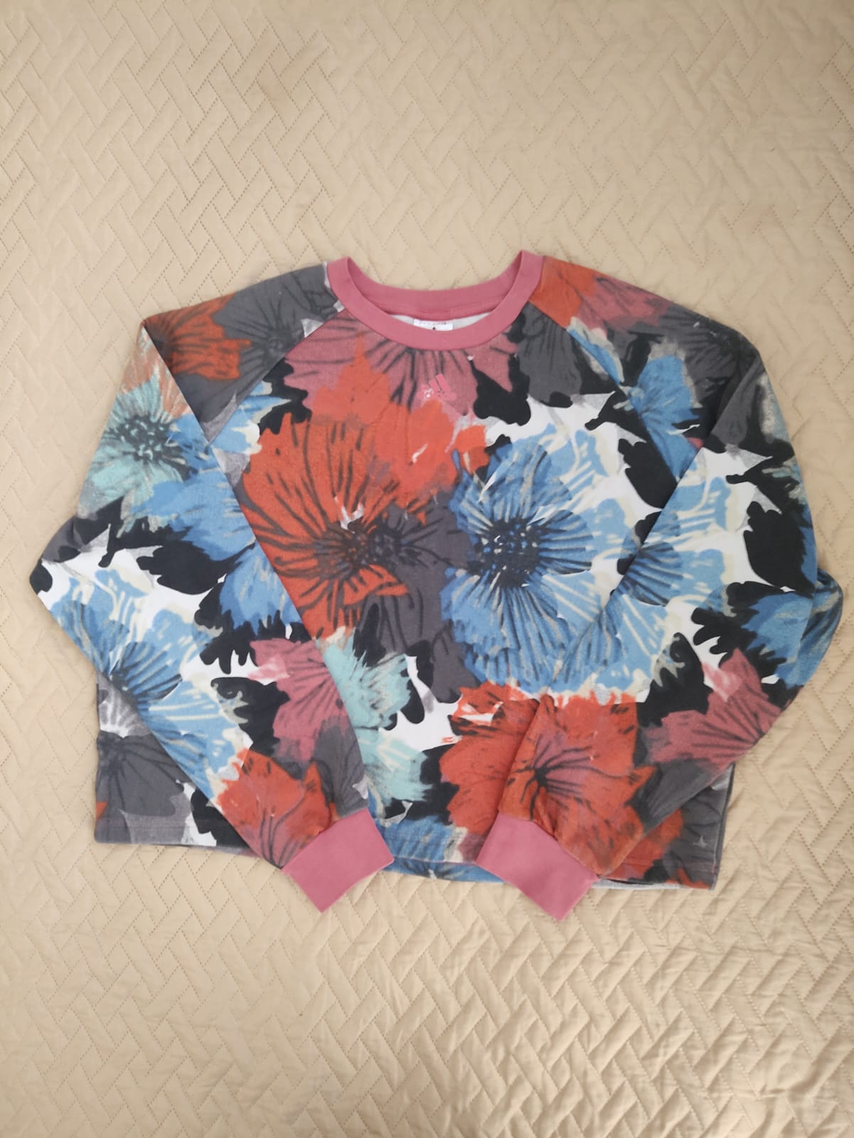 Suéter Adidas